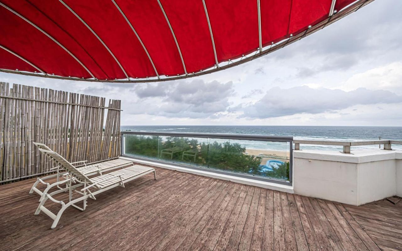 Benikea San&Bada Jumunjin Resort Gangneung Exteriör bild